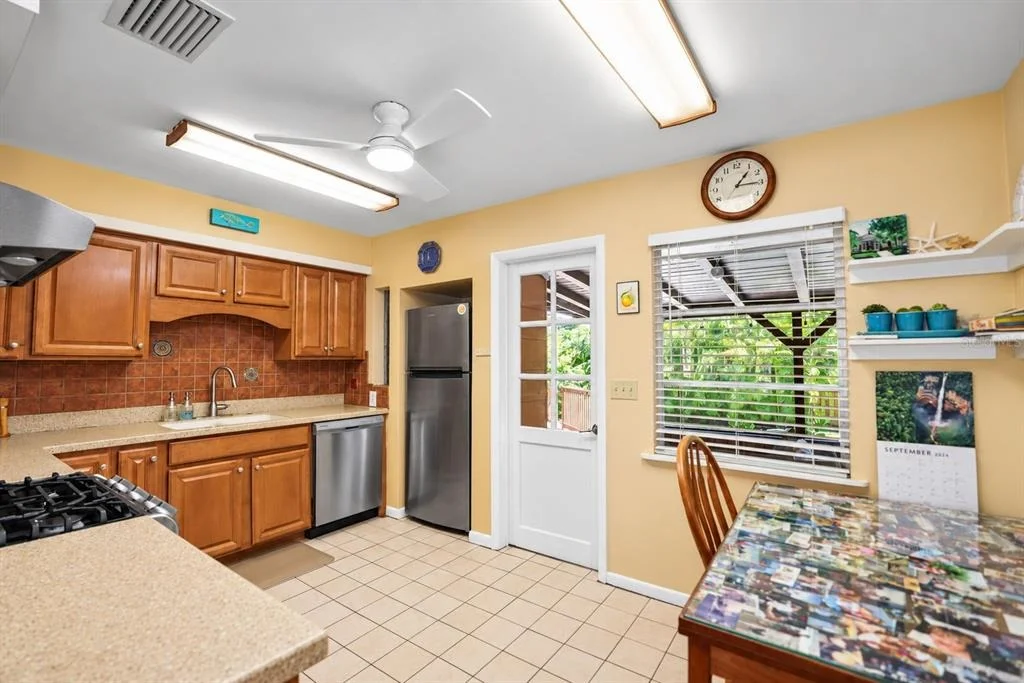 Photo of 1725 SAN MATEO DRIVE