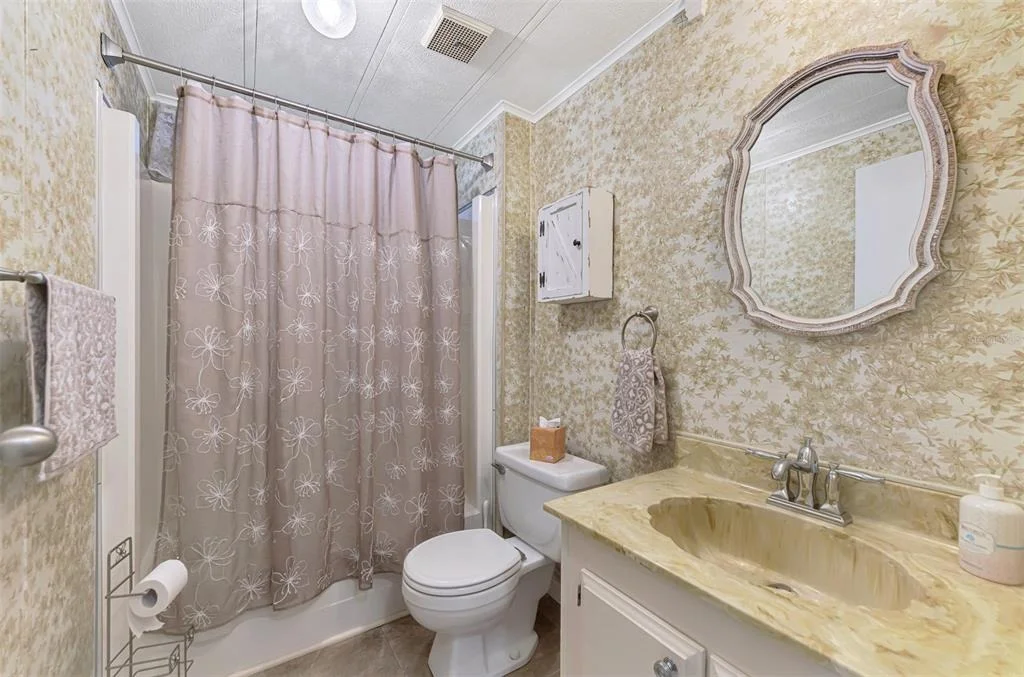 Photo of 49 COMPASS POINT