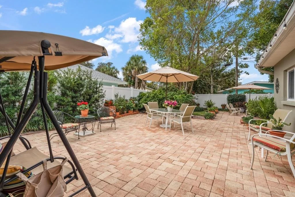 Photo of 1718 MEREDITH LANE