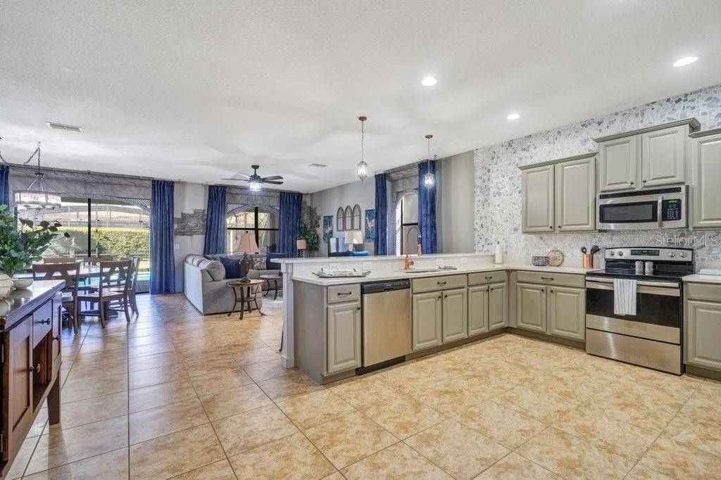 Photo of 1430 THUNDERBIRD ROAD