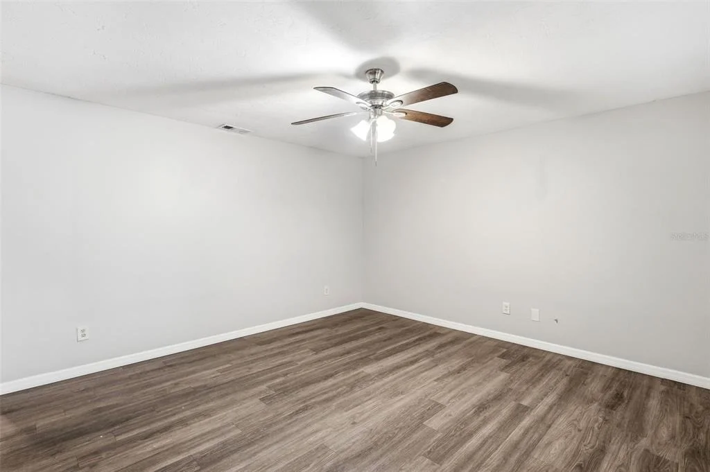 Photo of 483 SPRUCEVIEW DRIVE