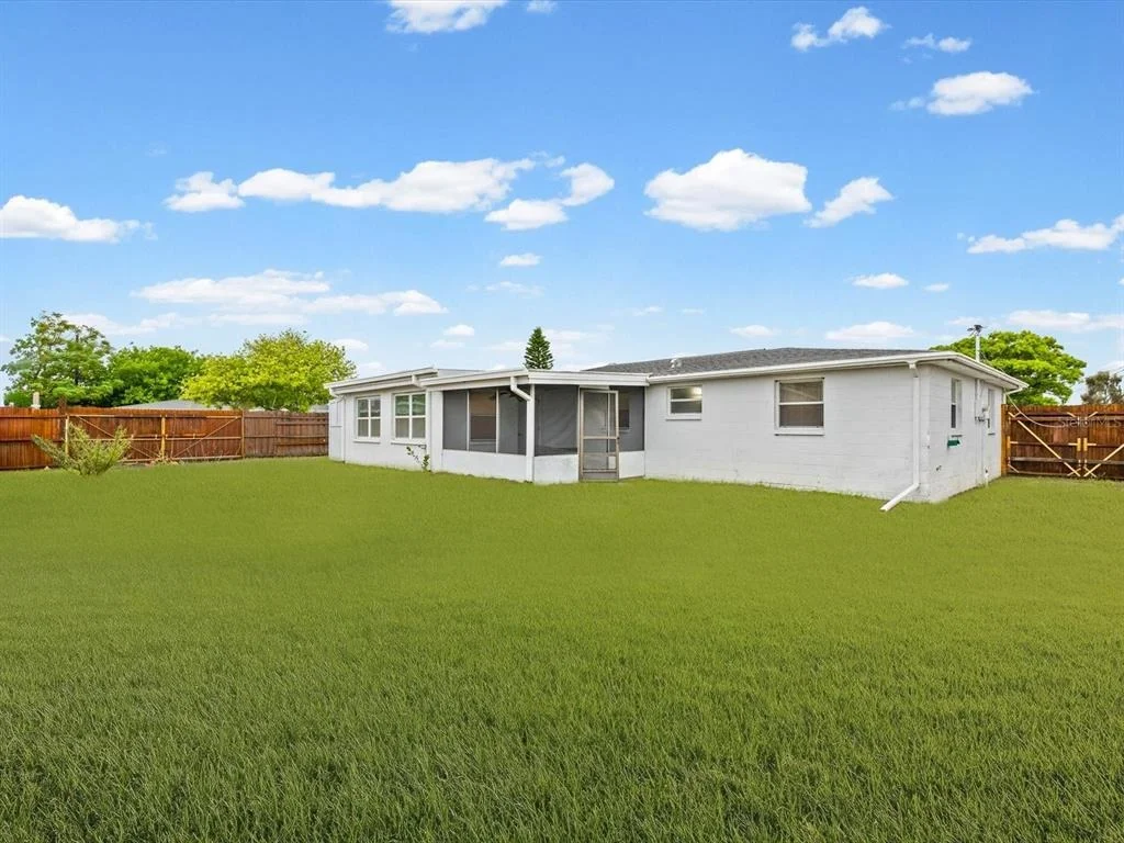 Photo of 4004 SCARLET MAPLE DRIVE