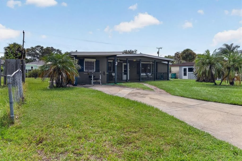 Photo of 1865 CEDARWOOD DRIVE
