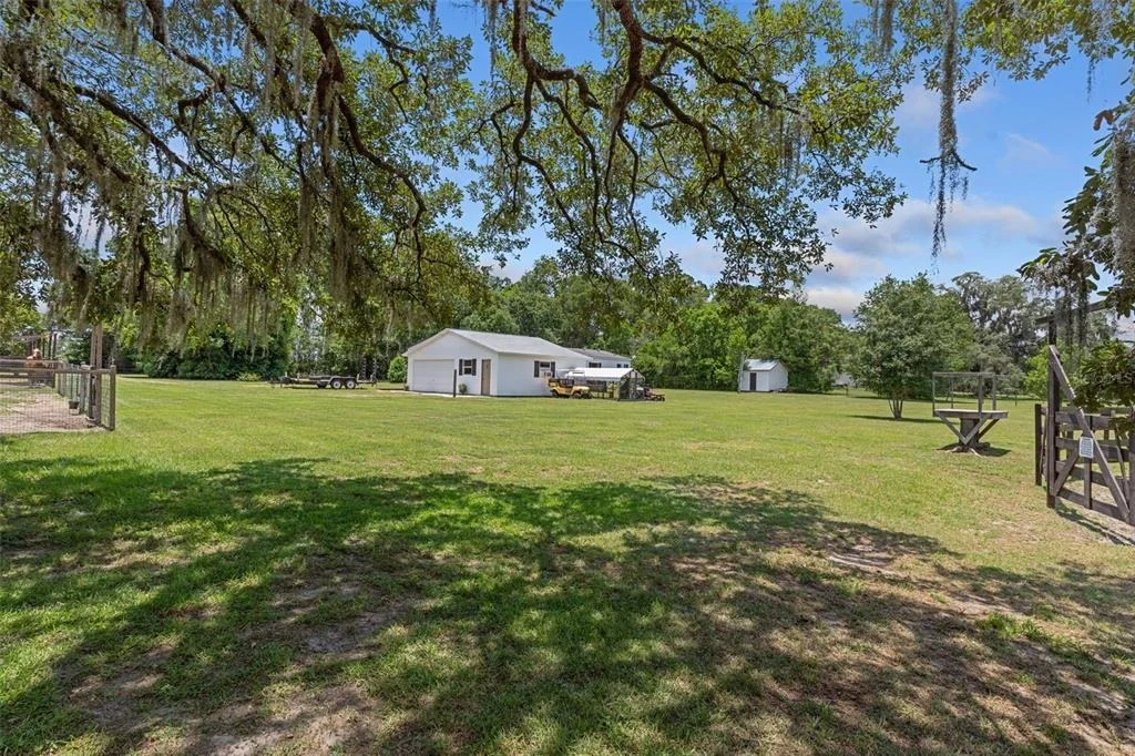 Photo of 26255 LAMBETH ROAD
