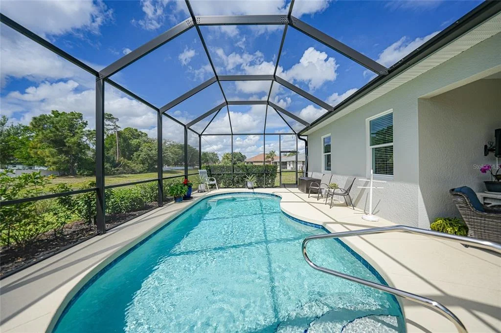 Photo of 25091 PALISADE ROAD