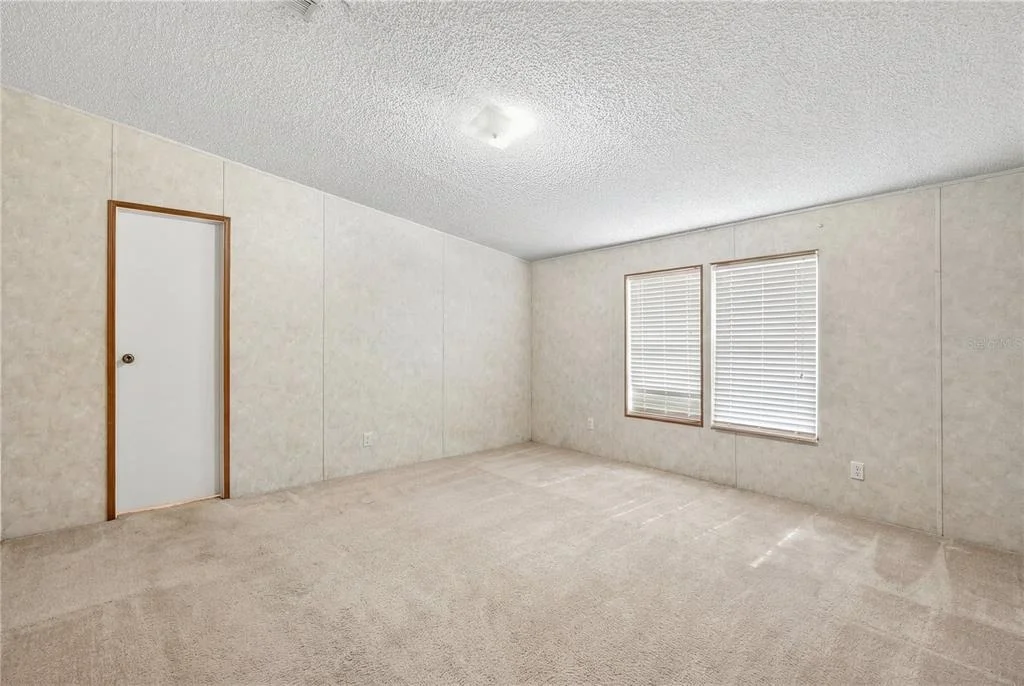 Photo of 650 NE 170TH AVENUE