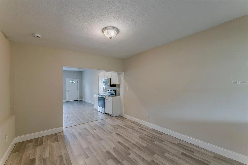 Photo of 1007 EMERALDA ROAD