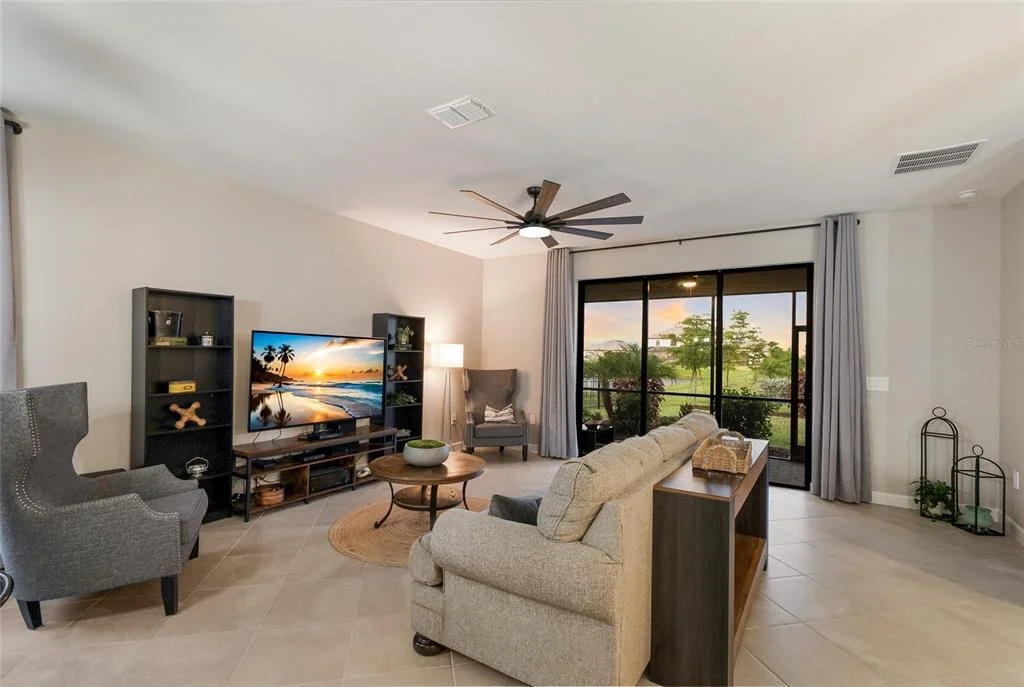 Photo of 15041 SERENE SHORES LOOP