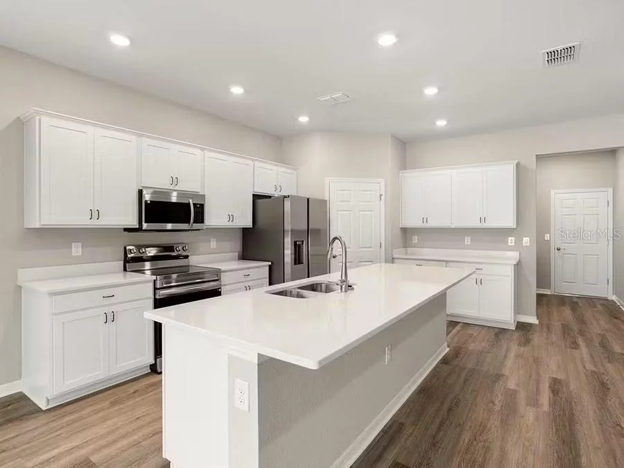 Photo of 7636 SW 6TH LOOP