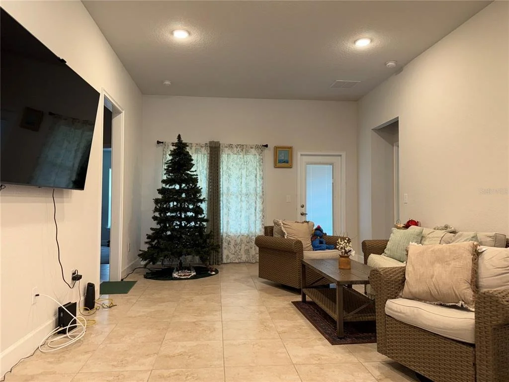 Photo of 14921 TROPICAL VIOLET WAY