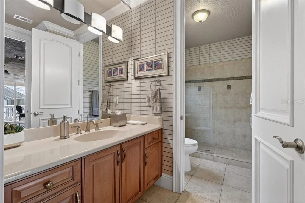 Photo of 1117 OXBRIDGE LANE