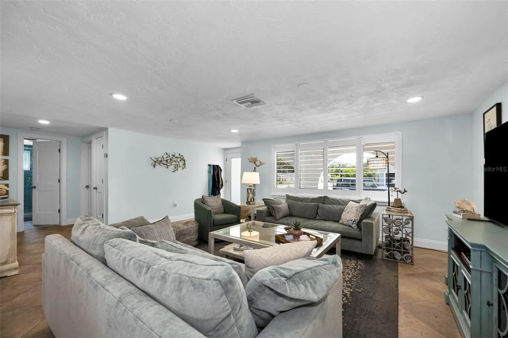Photo of 4825 SHELL STREAM BOULEVARD