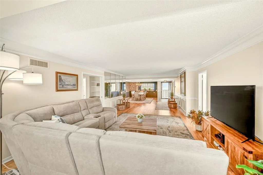 Photo of Unit 401 at 131 BLUFF VIEW DRIVE