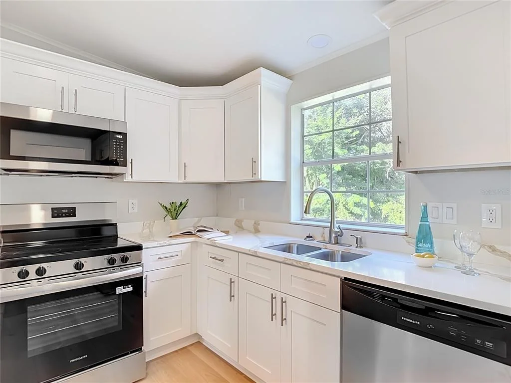 Photo of 33124 JAMETTE ROAD