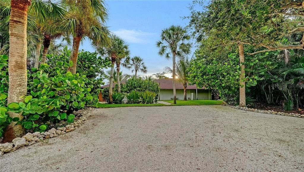 Photo of 2417 CASEY KEY ROAD
