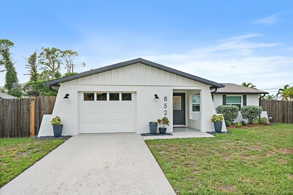 Photo of 852 ACADIA ROAD