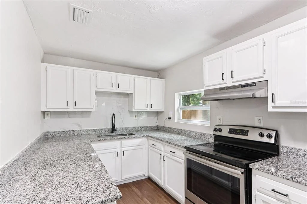 Photo of 1623 NE 16TH WAY