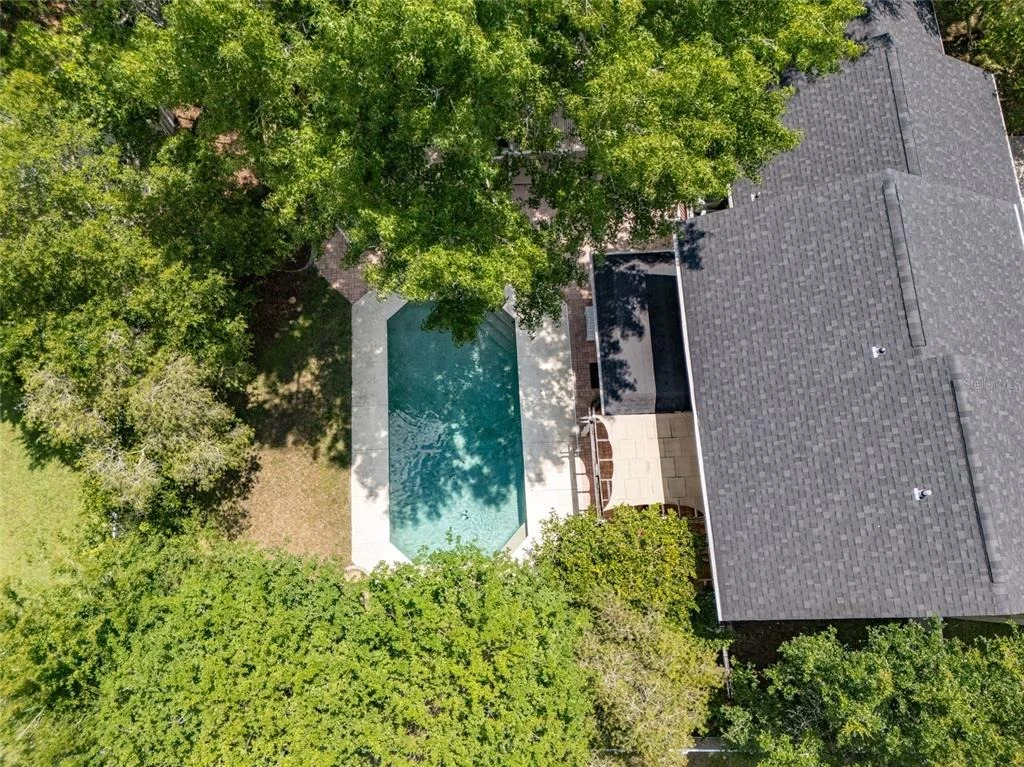 Photo of 31 WENDOVER LANE
