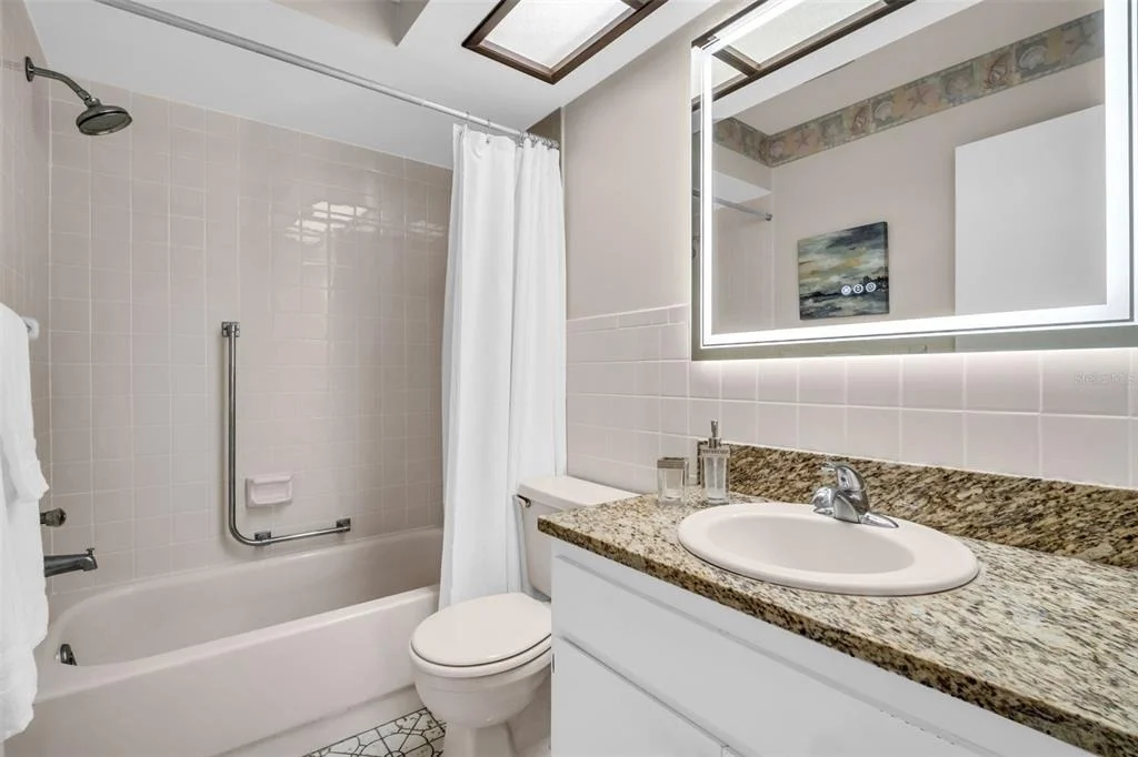Photo of 3472 MACLAREN DRIVE