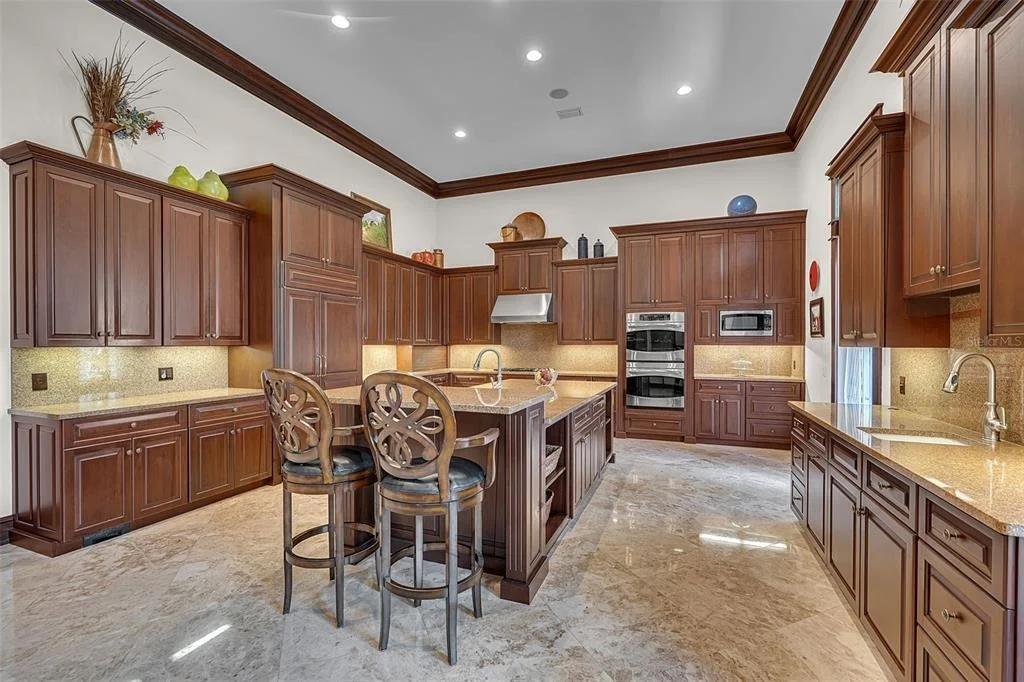 Photo of 8132 SANDERLING ROAD