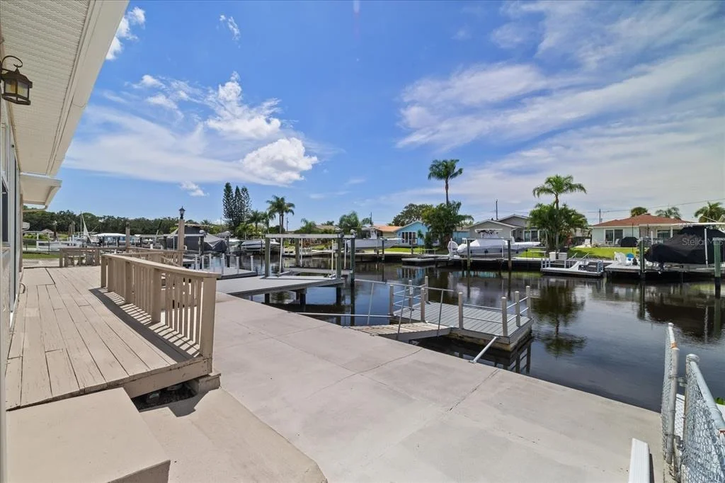 Photo of 4933 SHELL STREAM BOULEVARD