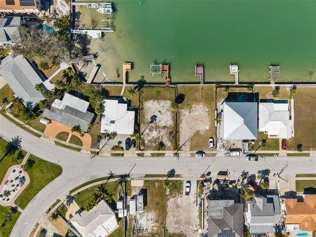 Photo of 15307 HARBOR DRIVE