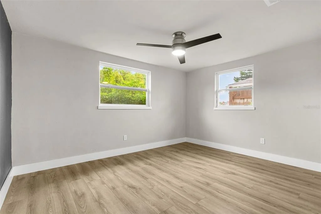 Photo of 4036 SUNRAY DRIVE