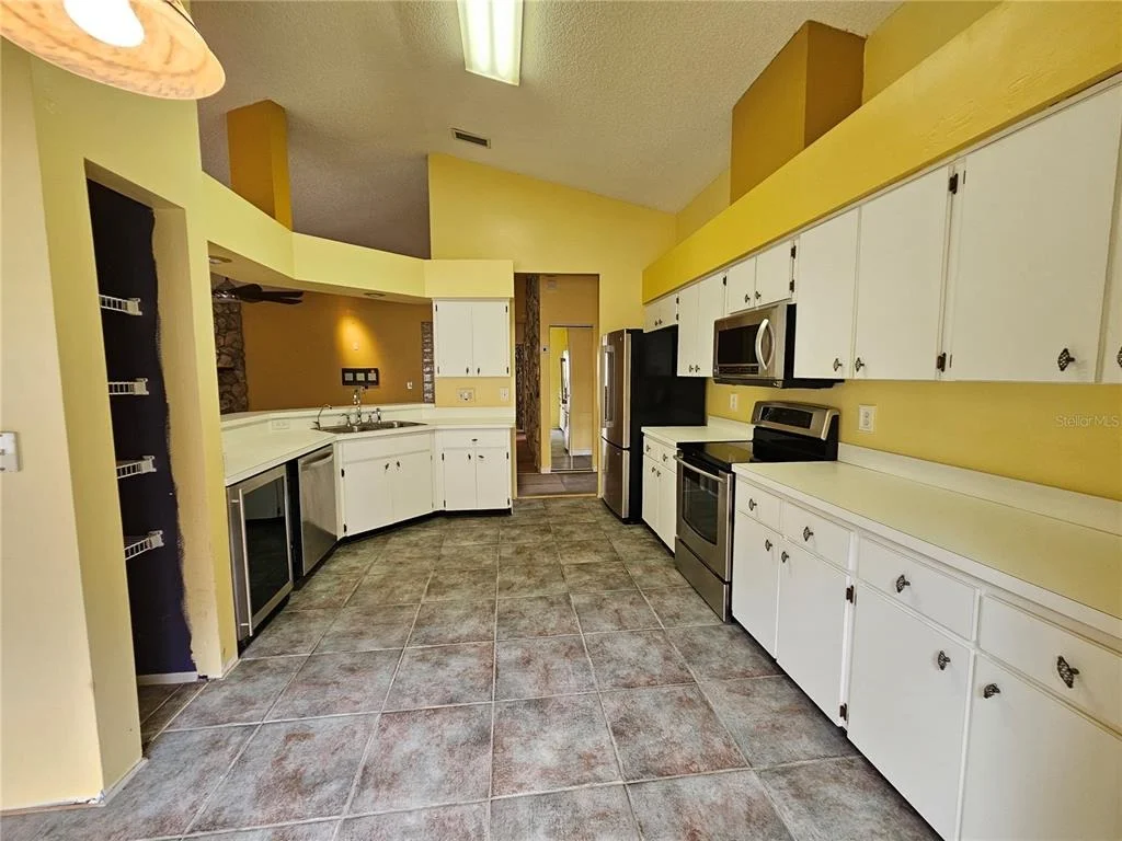 Photo of 1795 BAYHILL DRIVE