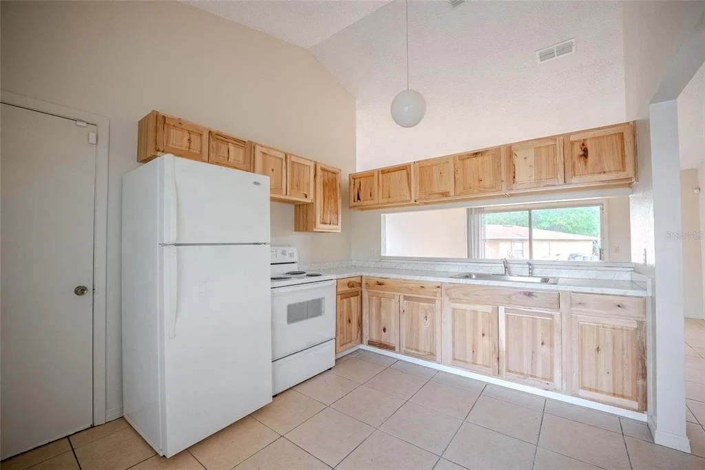 Photo of 21 SPRING LOOP CIRCLE