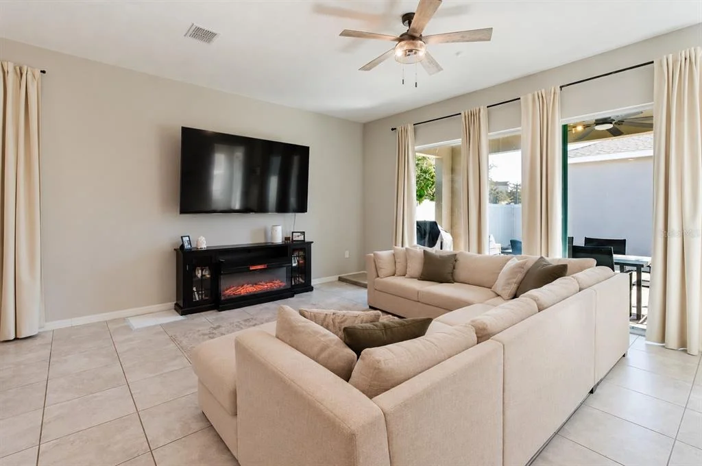 Photo of 16012 MICELLI DRIVE