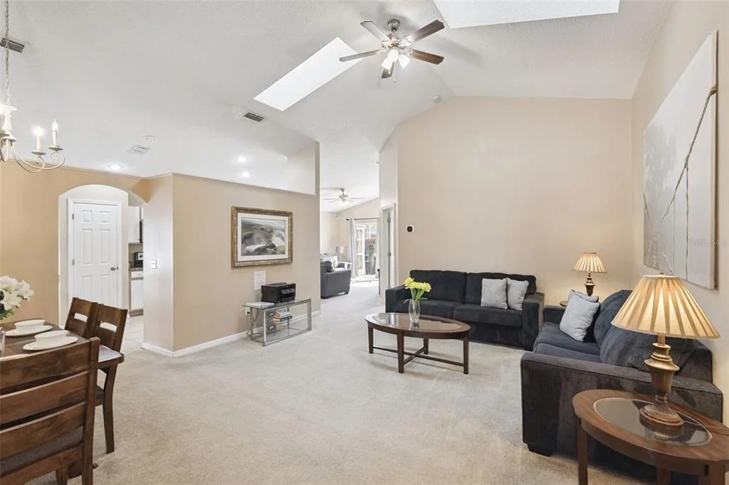 Photo of 905 LOCKBREEZE DRIVE