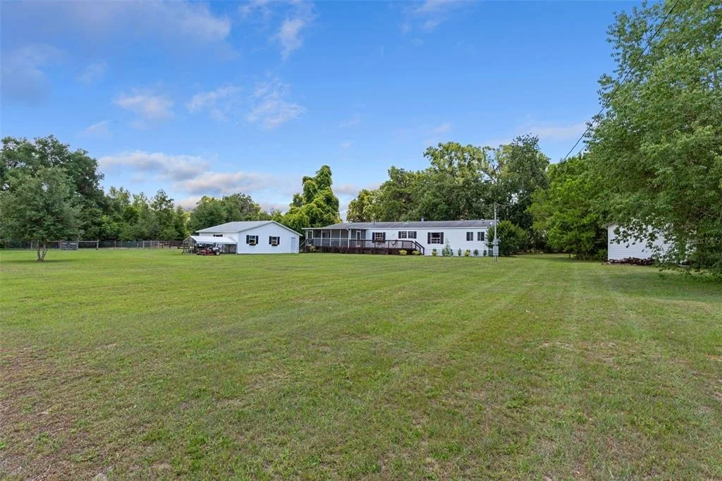 Photo of 26255 LAMBETH ROAD