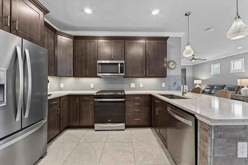 Photo of 6927 HOLBROOK COVE