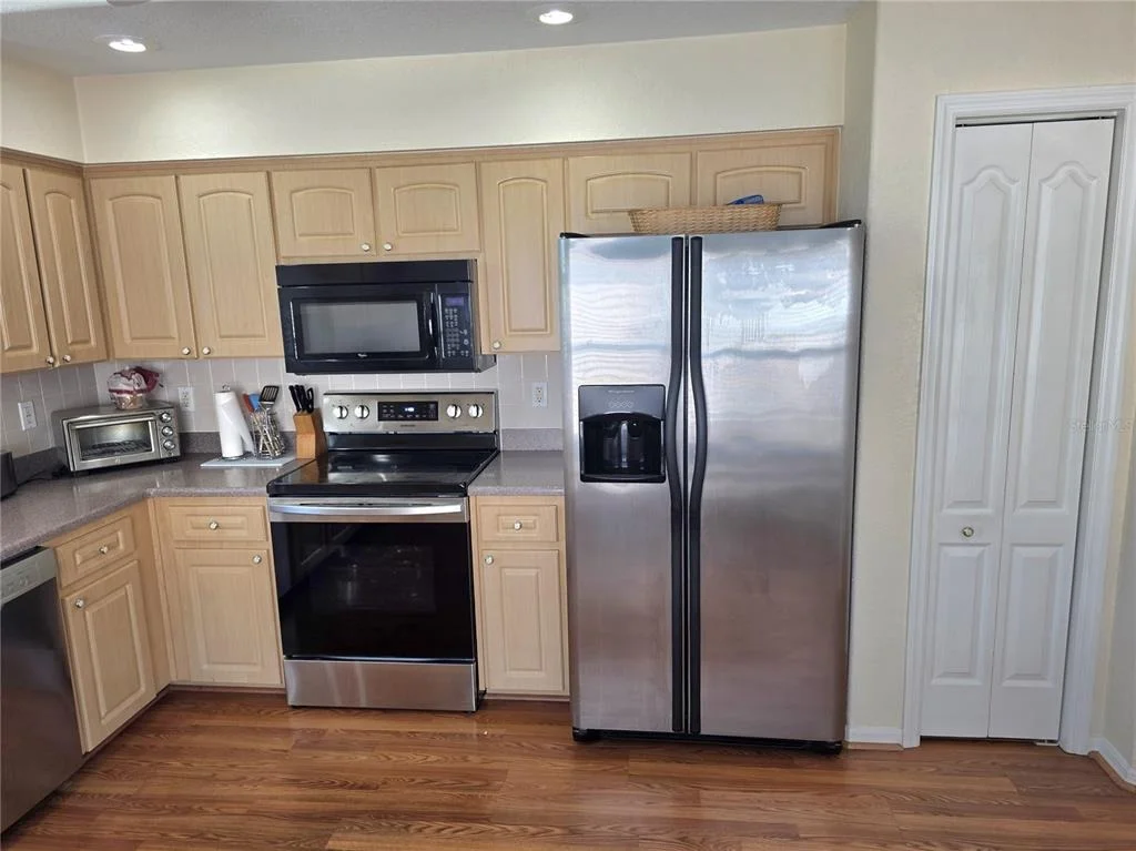 Photo of 225 ROYAL PALM WAY