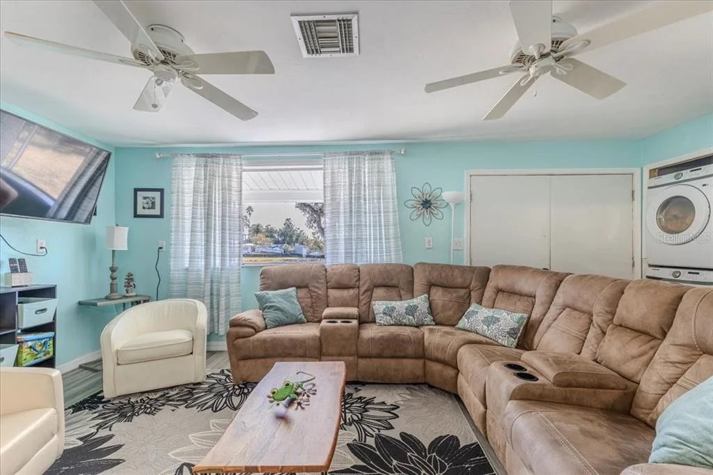 Photo of 5261 CIRCLE DRIVE