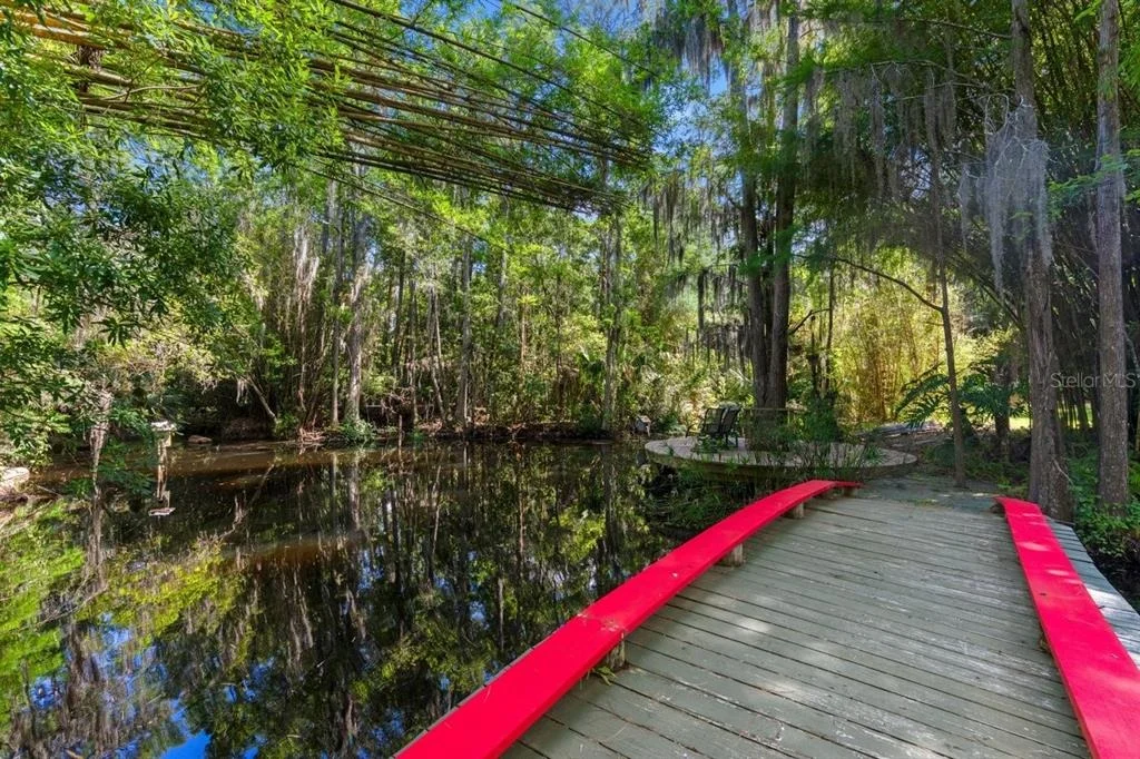 Photo of 400 PINE BLUFF TRAIL