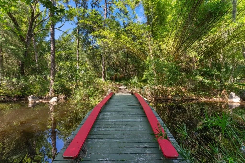 Photo of 400 PINE BLUFF TRAIL
