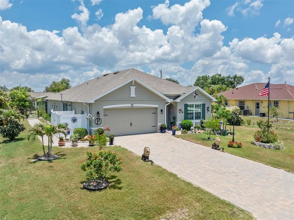 Photo of 25266 ESTRADA CIRCLE