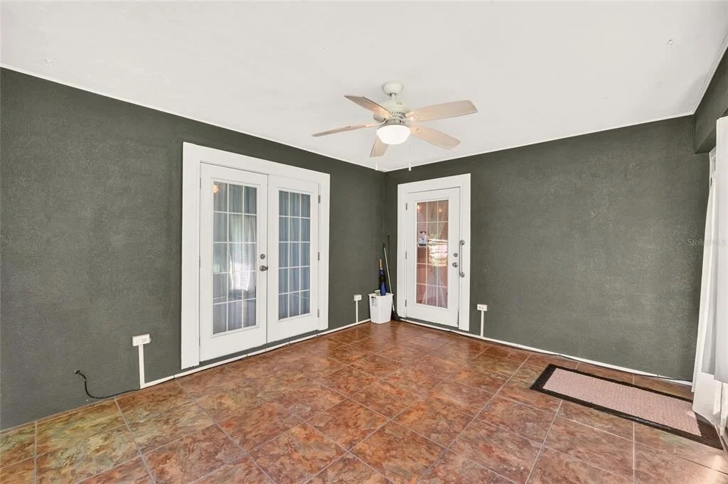 Photo of 118 GARNET PLACE
