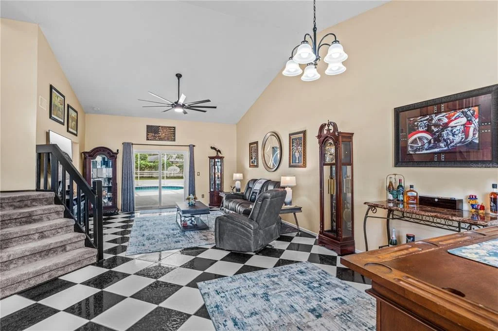 Photo of 460 CHAMPAGNE CIRCLE