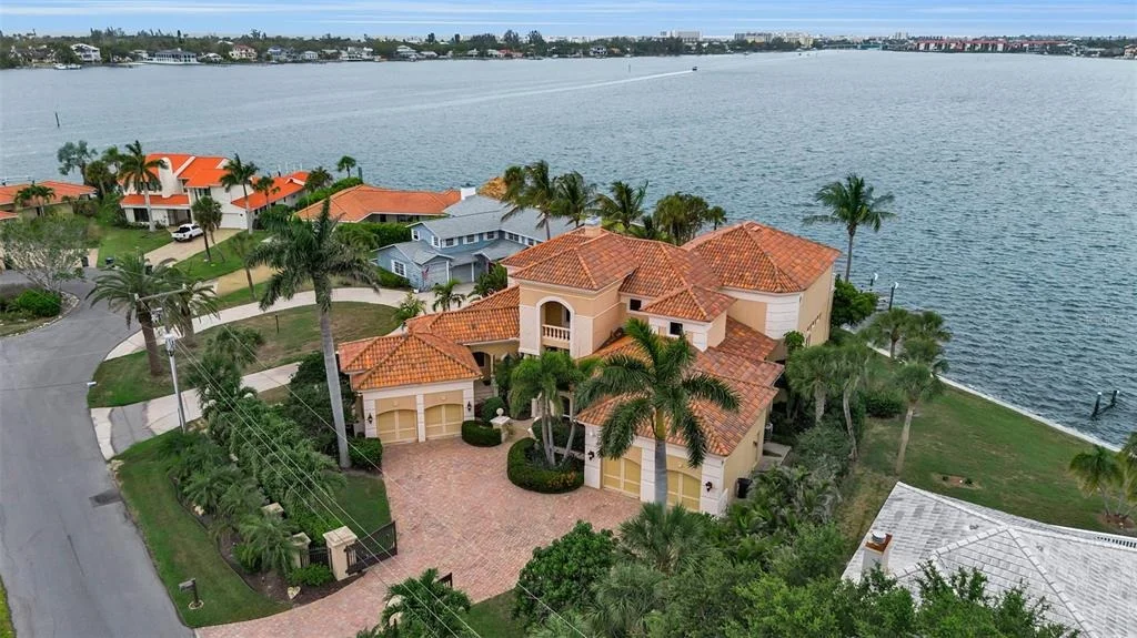 Photo of 1541 CARIBBEAN DRIVE