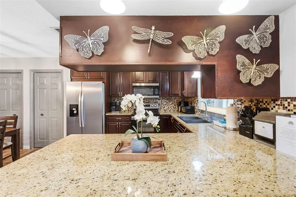 Photo of 2460 BEACON GROVES BOULEVARD