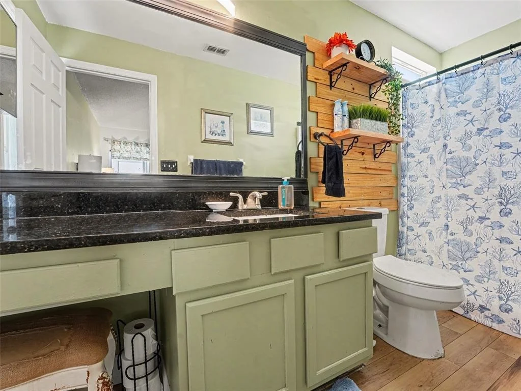 Photo of 550 BUCKINGHAM CIRCLE
