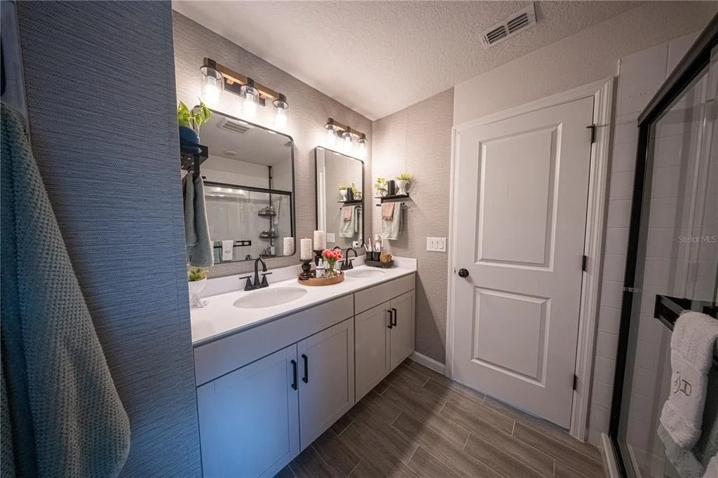 Photo of 4210 SOUTHERN VISTA LOOP