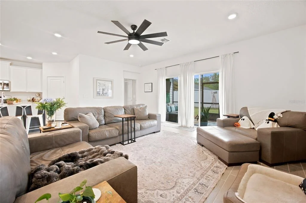 Photo of 551 NW 4TH PLACE