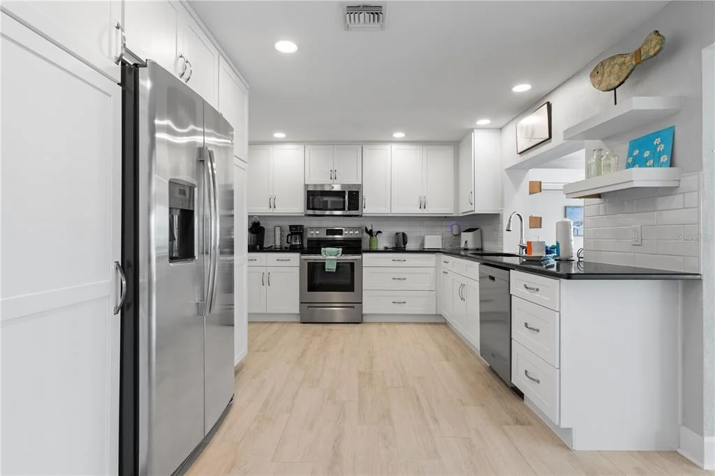 Photo of 2211 PALM TREE DRIVE