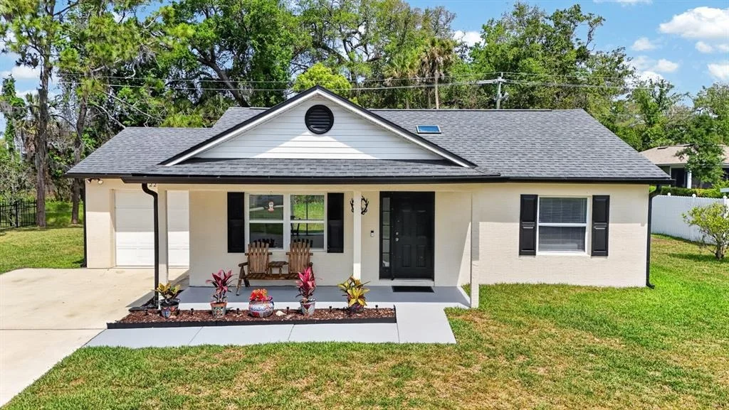 Photo of 228 RIVER ISLAND CIRCLE