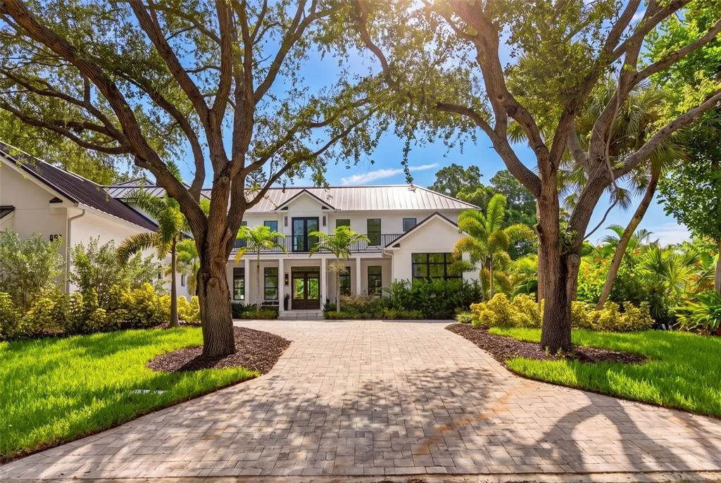Photo of 656 TROPICAL CIRCLE