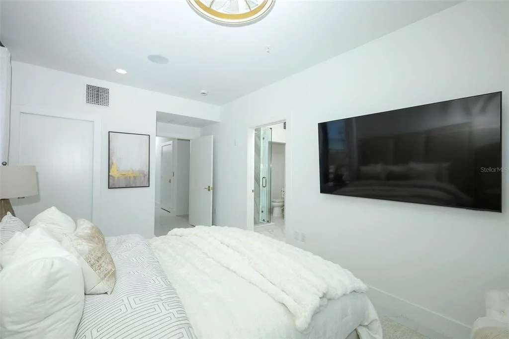 Photo of Unit 5 at 2360 OCEAN SHORE BOULEVARD