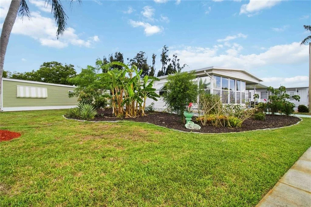 Photo of 5402 CHATEAU LANE